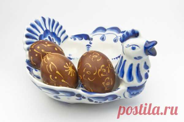 Как красить яйца луковой шелухой