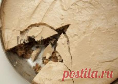 Старомодный пряничный пирог из яблок