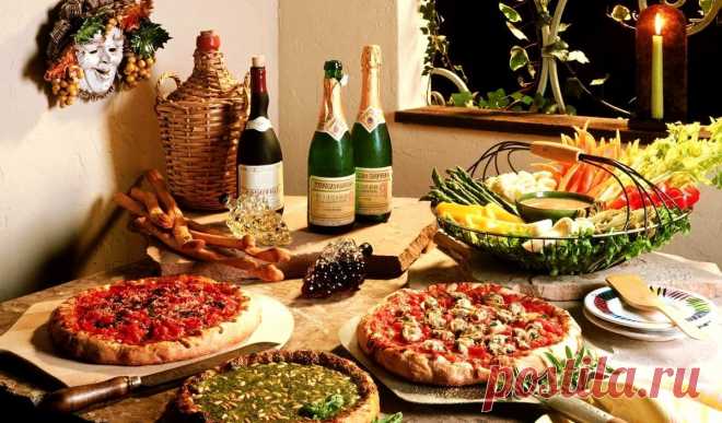 10 самых вкусных блюд итальянской кухни Италия подарила миру множество невероятно вкусных и разнообразных блюд. Миллионы людей начинают день с чашечки кофе эспрессо, готовят на обед спагетти,