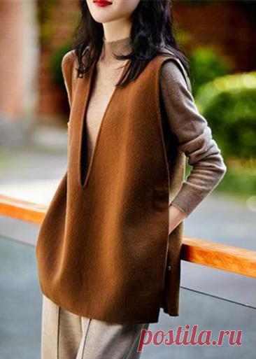 Элегантный шерстяной жилет без рукавов коричневого цвета шоколадного цвета с открытой пуговицей и V-образным вырезом спереди – SooLinen