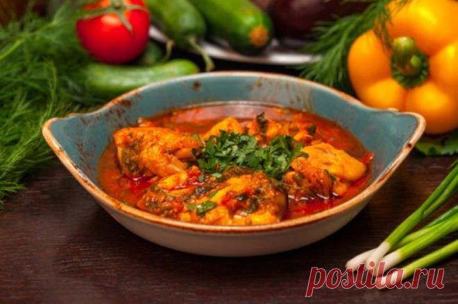 Как приготовить чахохбили из курицы
Классический способ приготовления чахохбили из курицы
Чахохбили с курицей и картофелем
Чахохбили с курицей с белым вином
Чахохбили из курицы со сливой