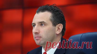 Ротенберг: мы ощущаем любовь к сборной России в Новосибирске, до слёз. Главный тренер сборной «Россия 25» Роман Ротенберг рассказал о предстоящем матче с командой Белоруссии на Кубке Первого канала по хоккею. Читать далее