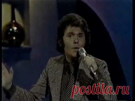 RAPHAEL Con todo y mi tristeza (Juan Gabriel), en directo - www.raphaelfans.com