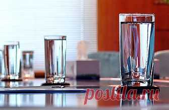 Как правильно пить воду / Питание и диеты / Журнал "Будь здорова", издание MedPortal.ru