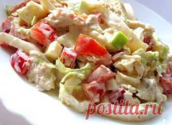 Легкий салат с пекинской капустой, курицей и кальмарами Свежий, сытный и оригинальный!