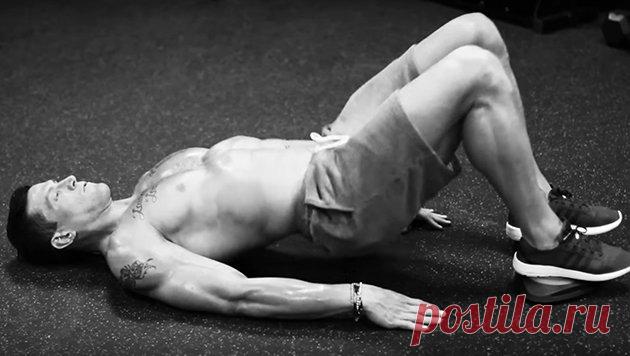 Упражнение дня: ягодичный мостик