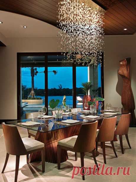 Imposing Chandeliers That Aren't Just For Show