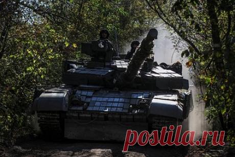 Глава Генштаба раскрыл план контрнаступления ВСУ. Киев в ходе контрнаступления планировал блокировать Мелитополь и двигаться в сторону Азовского моря. Намерения Вооруженных сил Украины (ВСУ) раскрыл глава Генштаба ВС России Валерий Герасимов. «Замыслом противника предусматривалось к исходу 15-х суток наступления блокировать Мелитополь», — сказал он.