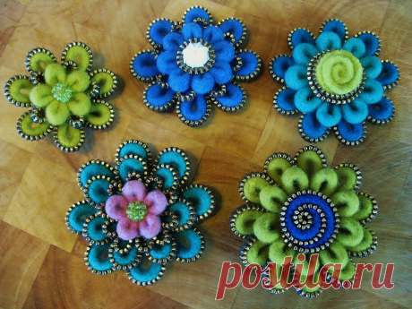 Working with felt rope and zipper | Flickr - Photo Sharing!