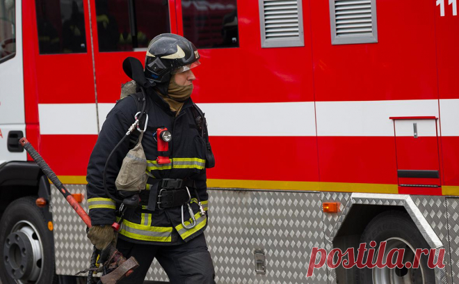 В Брянской области автомобиль «Мираторга» загорелся из-за атаки дрона. В Брянской области беспилотник атаковал транспортное средство компании «Мираторг», в результате автомобиль загорелся, сообщила пресс-служба компании на официальном сайте.