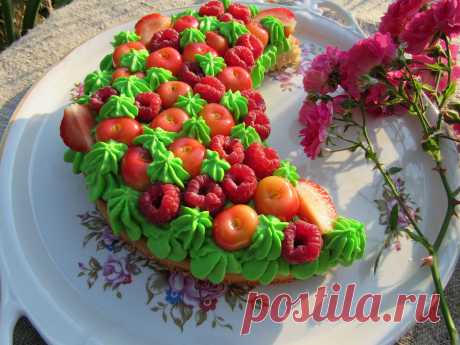 Вкуснейший пирог с ягодами! Délicieux gâteau aux fruits! Delicious pie with berries!