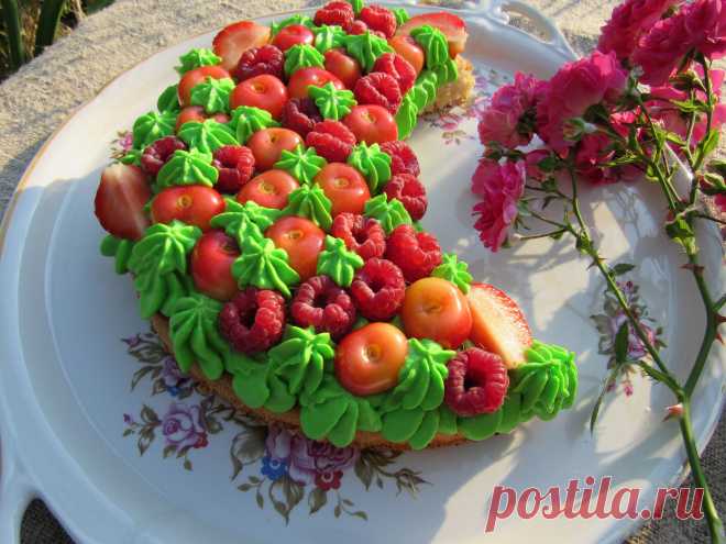 Вкуснейший пирог с ягодами! Délicieux gâteau aux fruits! Delicious pie with berries!