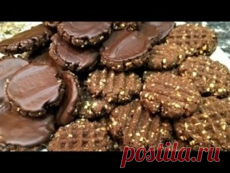 Шоколадное печенье. Шоколадное печенье с орехами. Печенье шоколадно ореховое. Шоколадное печенье с какао. Песочное печенье с шоколадом. Шоколадное печенье рецепт. Песочное печенье с шоколадом рецепт.Очень просто и очень вкусно! Кружка-...
