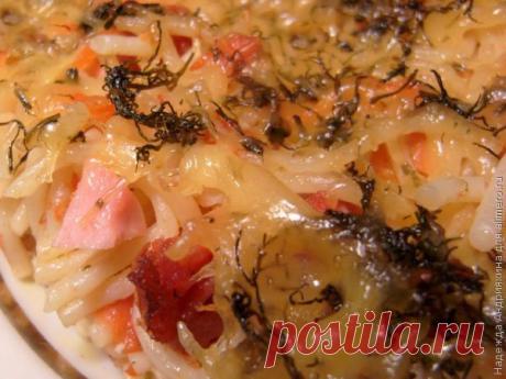 Запеканка с омлетом, спагетти и овощами / Рецепты с фото