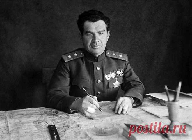 ПИСЬМО МАРШАЛА ЧУЙКОВА А. СОЛЖЕНИЦЫНУ В СВЯЗИ С ИЗДАНИЕМ ЕГО КНИГИ "АРХИПЕЛАГ ГУЛАГ"