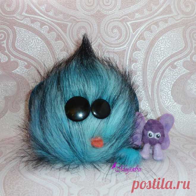 АВТОРСКИЕ КУКЛЫ И ТЕДДИ 👸🐘 в Instagram: «Озорной пушистик с другом .Рост до кончиков ушей 13 см, хвост более 15 см. Ушами шевелит, хвостиком машет. Мех ручного окраса. Довольно…»