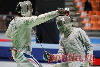 Россияне выступят на чемпионате Европы по фехтованию. Россияне выступят на чемпионате Европы по фехтованию. Всего в турнире примет участие шестеро отечественных спортсменов. На соревнованиях выступят шпажисты Яна Бекмурзова, Артем Саркисян, Полина Хаертдинова, а также саблистки Валерия Кобзева, Алена Лисина и Анна Смирнова.