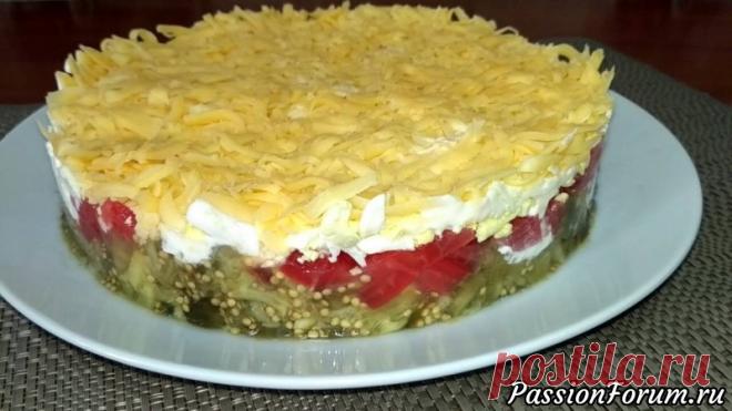 Салат из баклажанов с помидорами - запись пользователя Елена Lusika (Елена) в сообществе Болталка в категории Кулинария Предлагаю приготовить очень вкусный салат из ароматных и сочных сезонных овощей -баклажанов и помидоров.  ИНГРЕДИЕНТЫ  1.Баклажаны-2шт(около 600 г)2.Помидоры -4 шт3.Чеснок-3 зубч4.Сыр-150г5.Яйца вареные -4 шт6.Майонез-150-200г7.Соль по вкусу1.