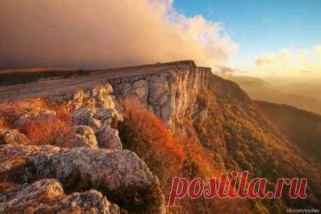 Рассвет в Крыму. Авто фото: Алексей Алексеев.