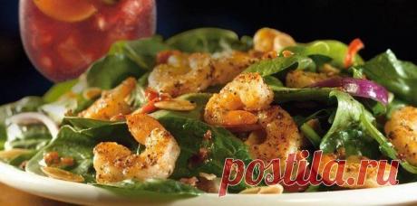 Салат из шпината и креветок