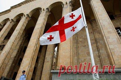 В НАТО заявили об обязательном вступлении Украины и Грузии в альянс. Украина и Грузия должны обязательно стать членами Организации Североатлантического договора (НАТО), заявил специальный представитель генерального секретаря НАТО на Кавказе и в Центральной Азии Хавьер Коломина в интервью «Общественному вещанию Грузии». Он подтвердил, что НАТО придерживается решения саммита в Бухаресте.