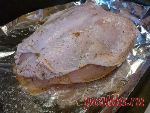 Куриная грудка запеченная и ароматна