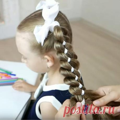 Как сделать красивую прическу на 1 сентября своими руками