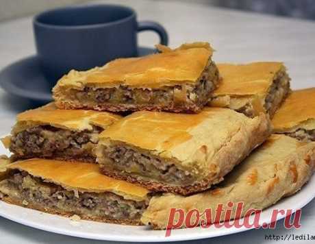 Ароматный бездрожжевой пирог с мясом