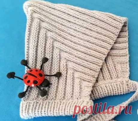 Как связать шапочку для новорожденного без швов Очень простая вязаная шапочка. Вяжется шапочка спицами. Без швов. Важная особенность шапочки для новорожденного- вяжется без измерения окружности головы ребенка.