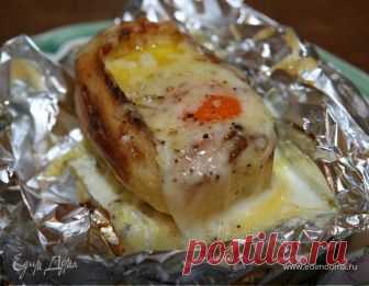 Основные
крупные клубни картофеля-2 шт.
яйца куриные-4 шт.
сыр грюйер-100 г
оливковое масло-2 ст. л.
сливочное масло-2 ч. л.
перец черный свежемолотый-1 щепотка
соль морская-1 ½ ч. л.