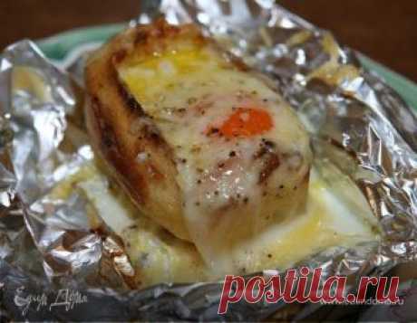 Основные
крупные клубни картофеля-2 шт.
яйца куриные-4 шт.
сыр грюйер-100 г
оливковое масло-2 ст. л.
сливочное масло-2 ч. л.
перец черный свежемолотый-1 щепотка
соль морская-1 ½ ч. л.