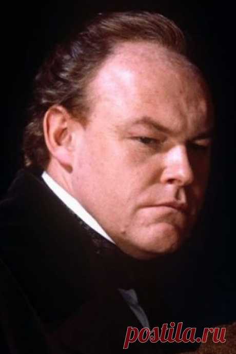 Тимоти Уэст, 20 октября, 1934