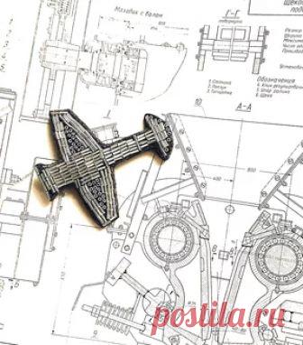 Брошь Самолет Брошь серебряно-золотого цвета. Выполнена из бисера по авторским эскизам художников.. Ручная работа от русского дизайнера. Доставка по России и СНГ.