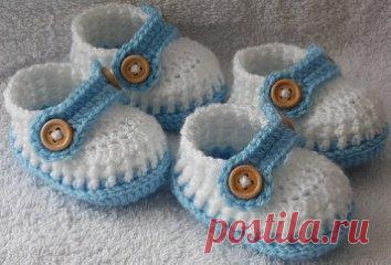 Пинетки-мокасины, вязанные крючком.