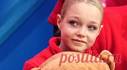 Плющенко: у нас с Костылевой очень сложная ситуация — врагам не пожелаю. Двукратный олимпийский чемпион Евгений Плющенко отреагировал на информацию о том, что 14-летняя фигуристка может покинуть его академию после скандальных заявлений мамы. Читать далее