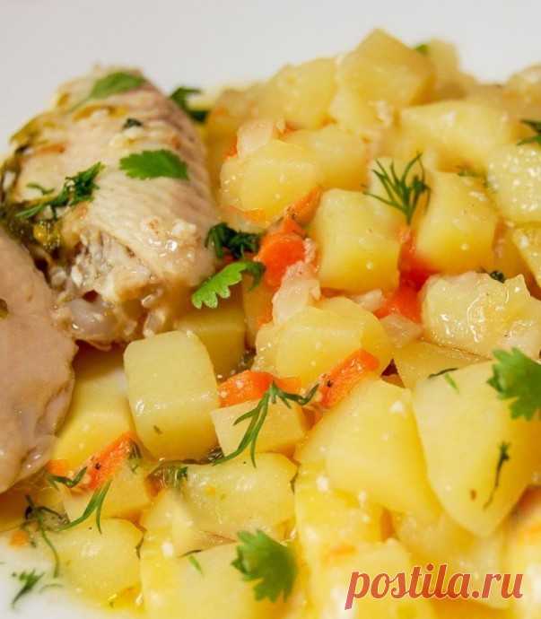 ​Картошка, тушенная с курицей