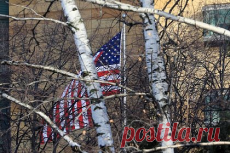 Россия призвала США доказать непричастность к подрыву «Северных потоков». Посольство России в Вашингтоне призвало США доказать непричастность к подрыву газопроводов «Северный поток» и «Северный поток-2». «Соединенным Штатам, претендующим на роль источника «истины в последней инстанции», не помешало бы перейти от пустых обвинений в наш адрес к делу», — отметили там.