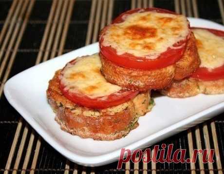 Гренки с помидорами и сыром к завтраку