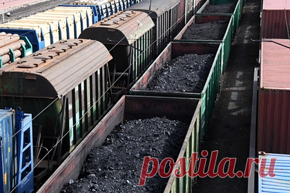 Киев попросил республики Донбасса поставлять уголь и электроэнергию. Представители Киева в экономической подгруппе по Донбассу попросили рассмотреть вопрос поставок электроэнергии и угля из самопровозглашенных республик Донбасса на коммерческой основе. Пресс-секретарь делегации ЛНР Мария Ковшарь уточнила, что вопрос о покупке энергоресурсов был поднят накануне, 9 ноября.