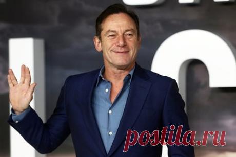 Звезда «Гарри Поттера» почтил память Елизаветы II и назвал ее феей-крестной. Британский актер и звезда «Гарри Поттера» Джейсон Айзекс почтил память Елизаветы II и назвал ее «феей-крестной» британцев. Артист отметил, что именно королева Британии не позволила стране распасться, подчеркнув, что королевская семья не имеет смысла в современности, однако является значимой для жителей страны.