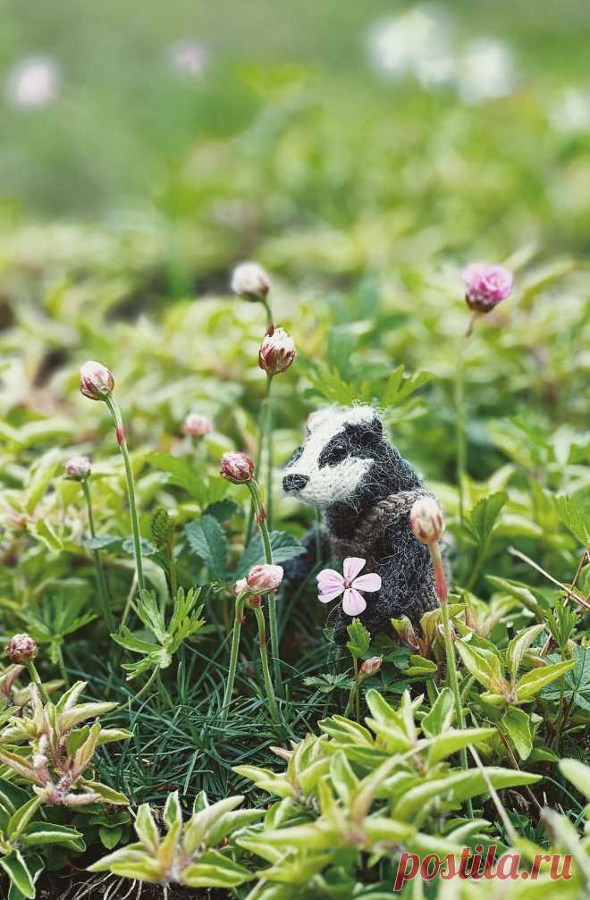 Adorable badger knitting pattern you'll love - From Britain with Love