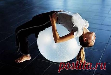 Лечебная зарядка при остеохондрозе: шейного, грудного и поясничного отдела.