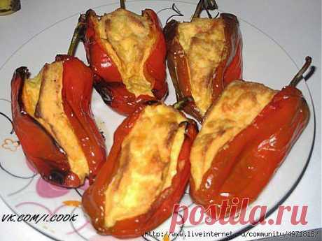 🍴ПЕРЦЫ, ФАРШИРОВАННЫЕ СЫРОМ 😋.