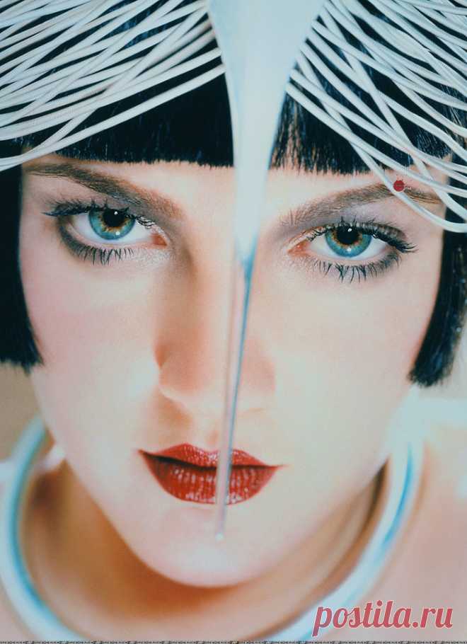 Дрю Бэрримор (Drew Barrymore) в фотосессии Дэвида Лашапеля (David LaChapelle) (1998)