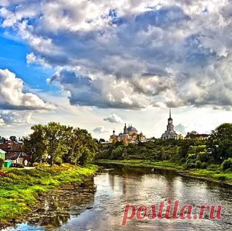 2013 г. Город Торжок, Тверская область
Борисоглебский монастырь,
фотограф-Евгений Гаганов