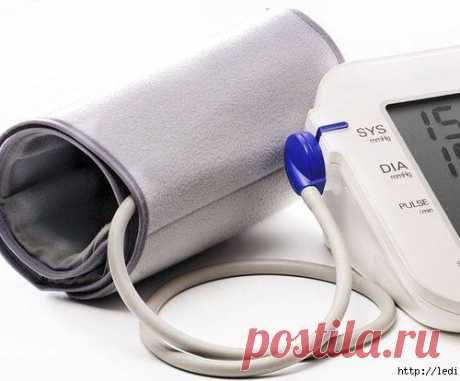 КАК ИЗБАВИТЬСЯ ОТ ОТЕКОВ