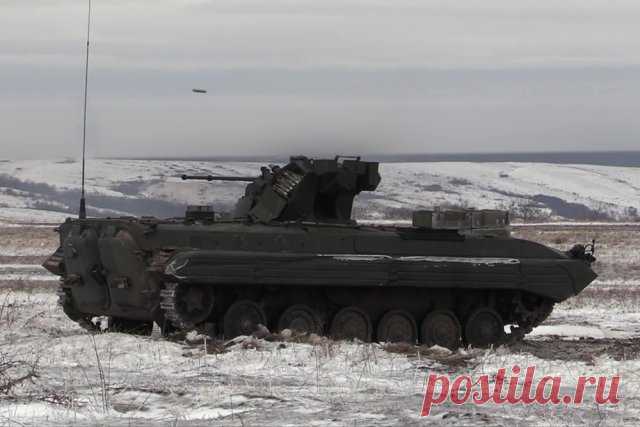 Учебный бой БМП «Басурманин». Экипажи боевых машин пехоты «Басурманин» ЦВО провели учебные бои на полигоне населенного пункта в тылу зоны СВО.