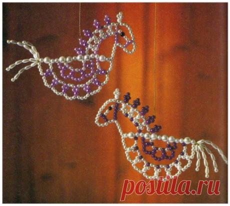 Ажурные лошади Животные и птицы, Новогодние изделия – Бисерок