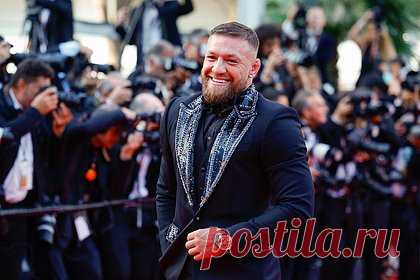 Макгрегор песней ответил на иск друга Лобова из-за виски. Ирландский боец смешанного стиля (ММА) Конор Макгрегор ответил на иск друга Артема Лобова из-за бренда виски Proper No. Twelve. Спортсмен опубликовал песню с оскорблениями в адрес бойца российского происхождения. «Артем — крыса», — несколько раз пропел Макгрегор. Ирландец — основатель бренда Proper Twelve.