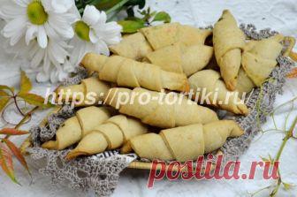 Рогалики на пиве с несладкой начинкой - рецепт с фото Рогалики на пиве можно приготовить со сладкой и несладкой начинкой, получится в любом случае вкусно. Пошаговый рецепт с фото далее..